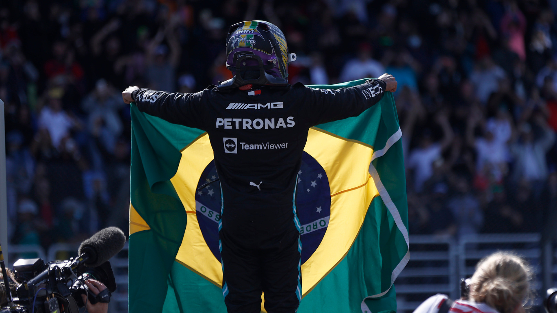 Lewis Hamilton to drive Ayrton Senna’s 1990 title-winning McLaren at Brazilian GP