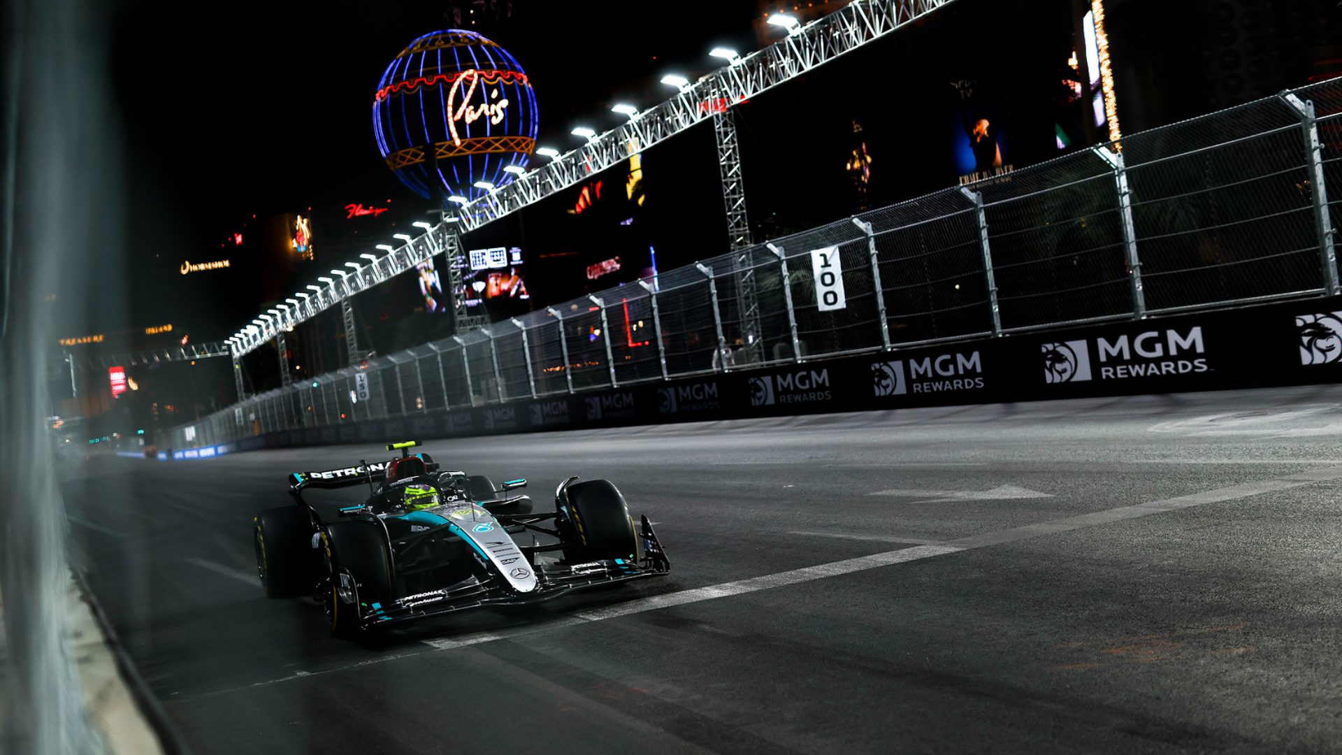 3 out of 3 for Mercedes as George Russell tops third Las Vegas practice